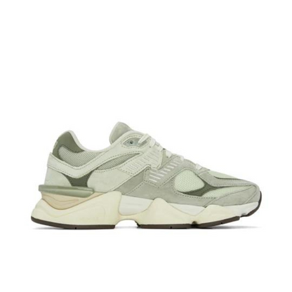 New Balance 9060 | Olivine | 1 + 1 Gratis